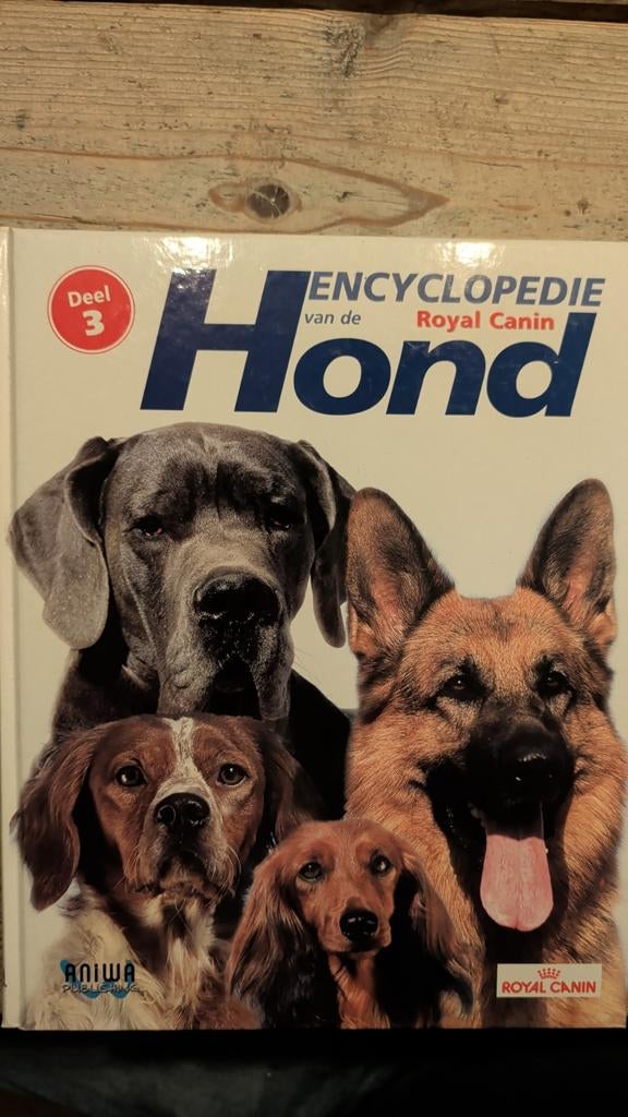 Encyclopedie van de Hond - Royal Canin, Boeken, Ophalen of Verzenden, Zo goed als nieuw, Royal Canin