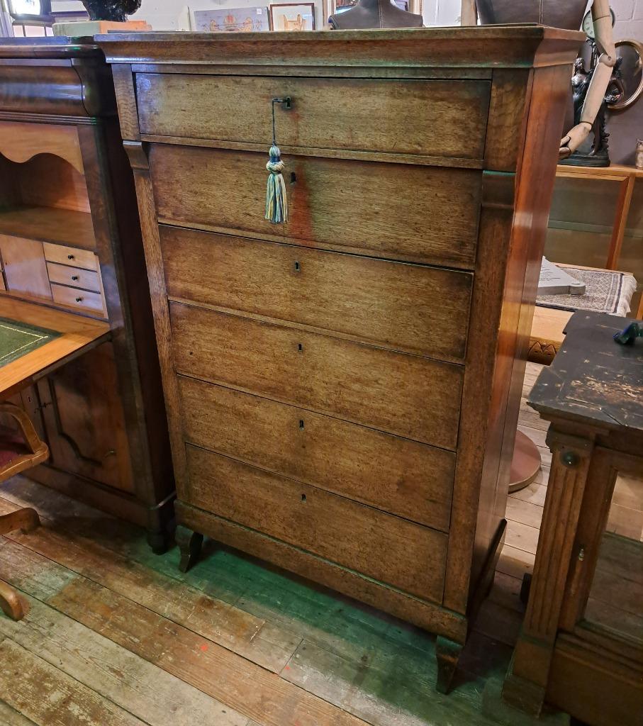 Originele antieke ladekast of chiffonnière 158 x 98 x 45 cm, Ophalen