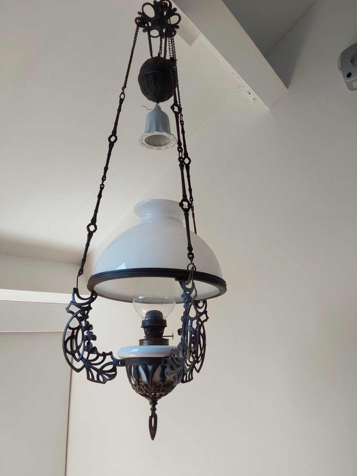 Antieke olielamp, compleet en in goede staat, Antiek en Kunst, Ophalen
