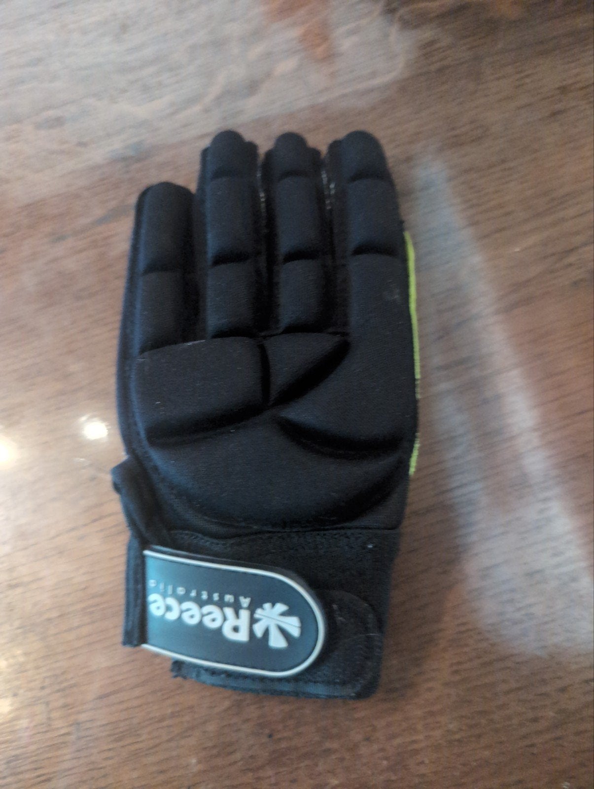 Reece hockeyhandschoen - Bescherming voor de hand, Ophalen of Verzenden, Gebruikt, Overige typen