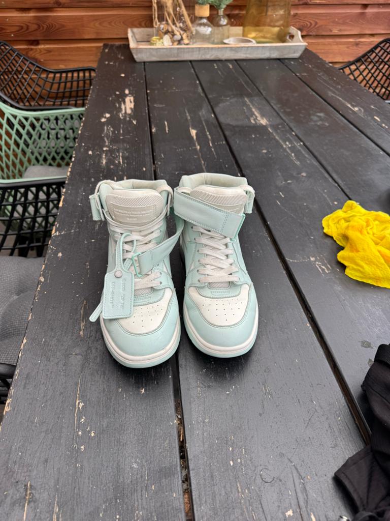 Mooie Off-White schoenen maat 40, Ophalen of Verzenden, Zo goed als nieuw, Wit, Sneakers of Gympen