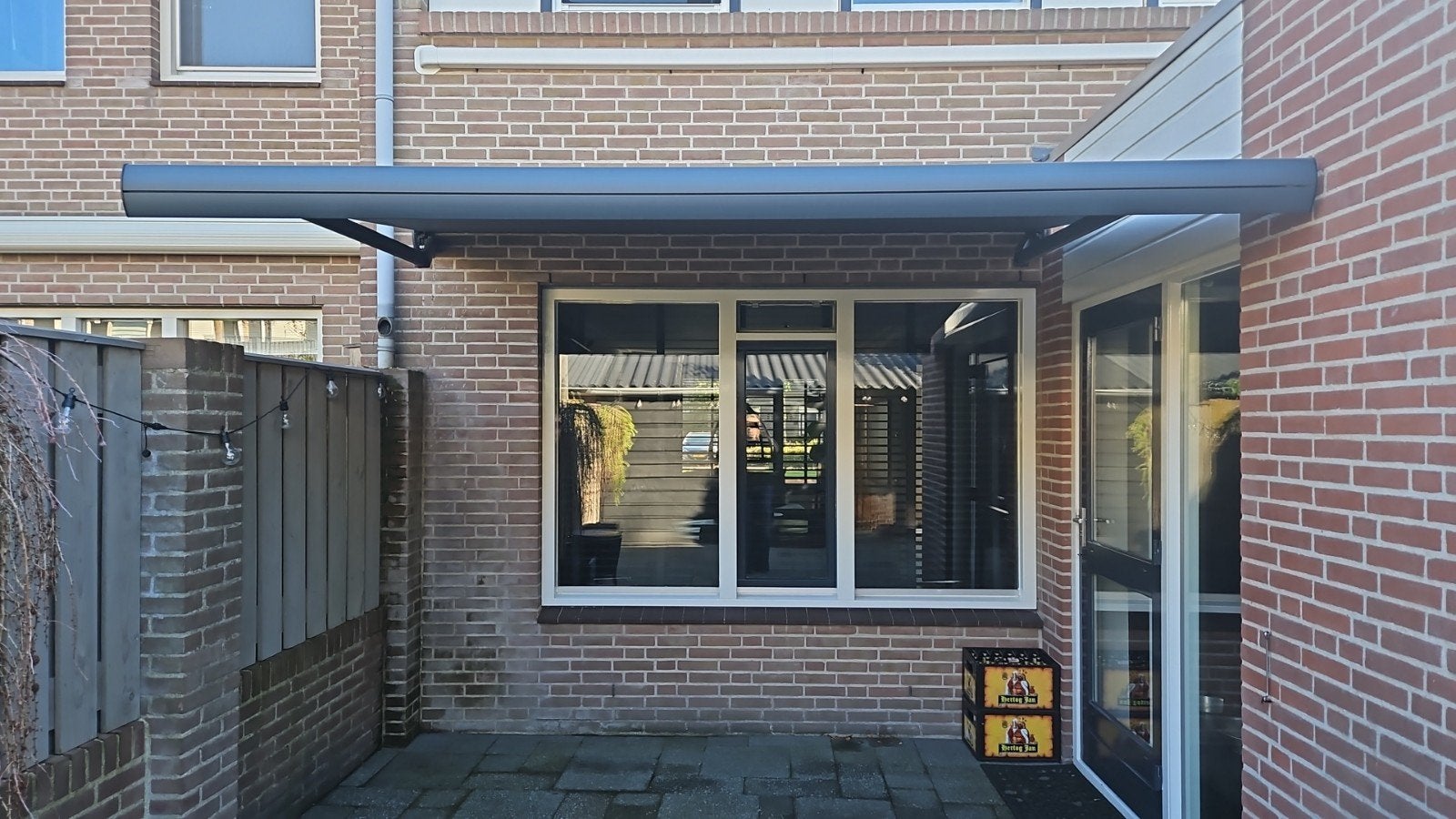 Elektrisch knikarmscherm - Zo goed als nieuw, Ophalen, Elektrisch, Zo goed als nieuw, 150 tot 300 cm