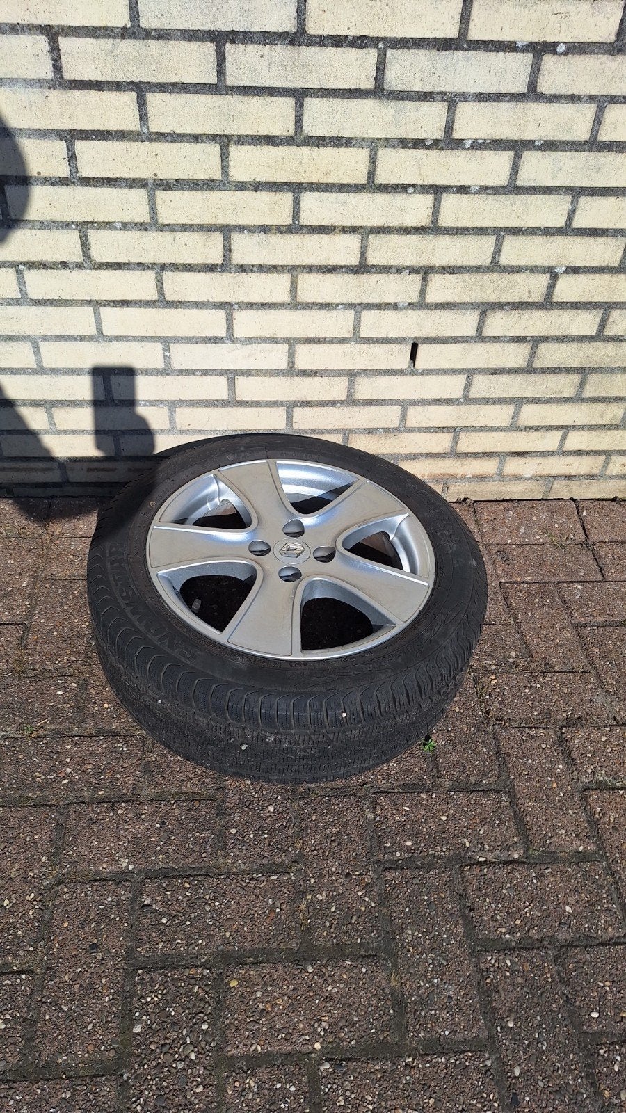 Renault clio 4 aluminiumvelgen met Knappe banden, Auto diversen, Wieldoppen, Ophalen of Verzenden