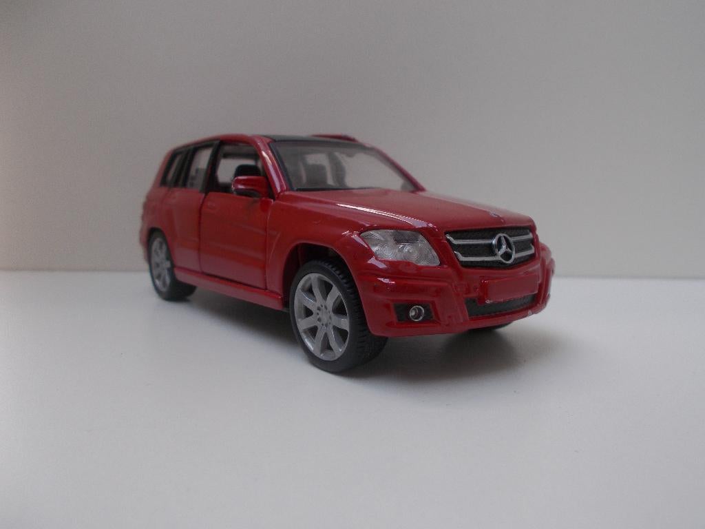 6384 Mercedes-Benz GLK320 Bburago (Burago) 1:32, Ophalen of Verzenden, Gebruikt, Auto, Overige merken
