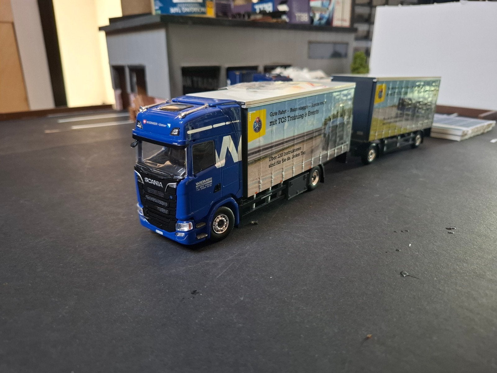 Scania combinatie zonder doos met spiegels, Hobby en Vrije tijd, Modelauto's | 1:50, Ophalen of Verzenden, Zo goed als nieuw, Bus of Vrachtwagen