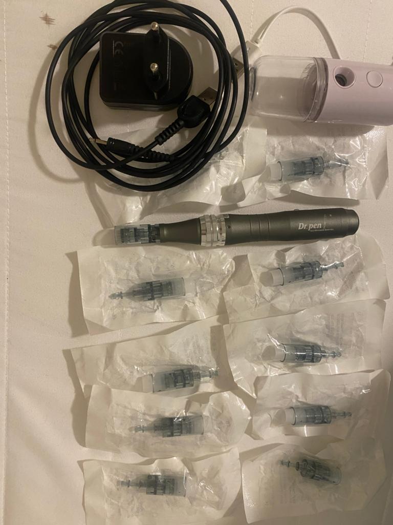 Dr Pen Ultima M8 Draadloze Dermapen Microneedling + 10x pins, Sieraden, Tassen en Uiterlijk, Uiterlijk | Gezichtsverzorging, Ophalen of Verzenden