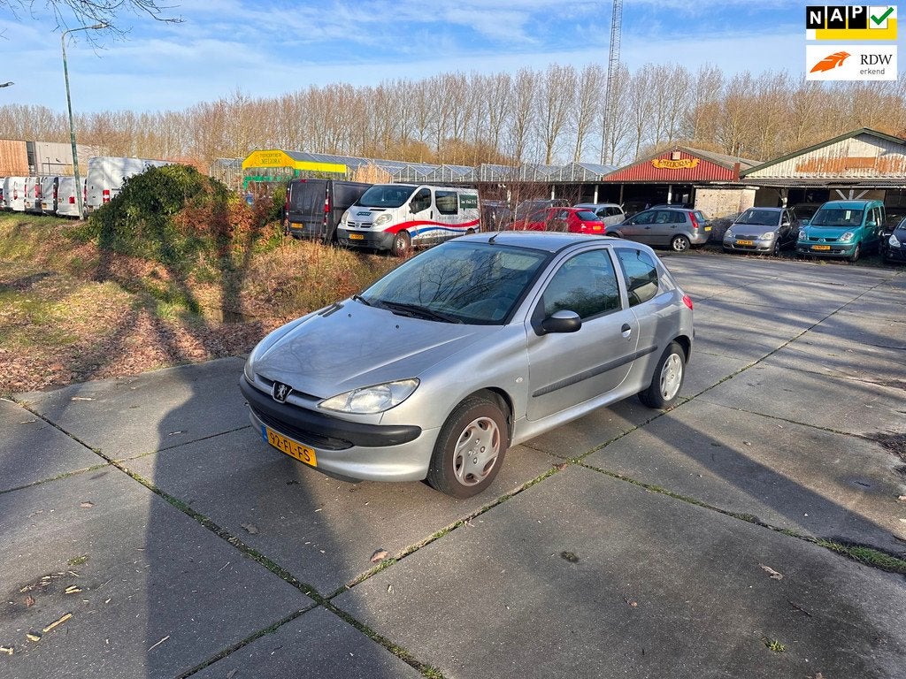 Peugeot 206 1.4 XT AutomaatAutomaat, Auto's, Peugeot, Bedrijf, Te koop, Centrale vergrendeling, Elektrische ramen, Startonderbreker