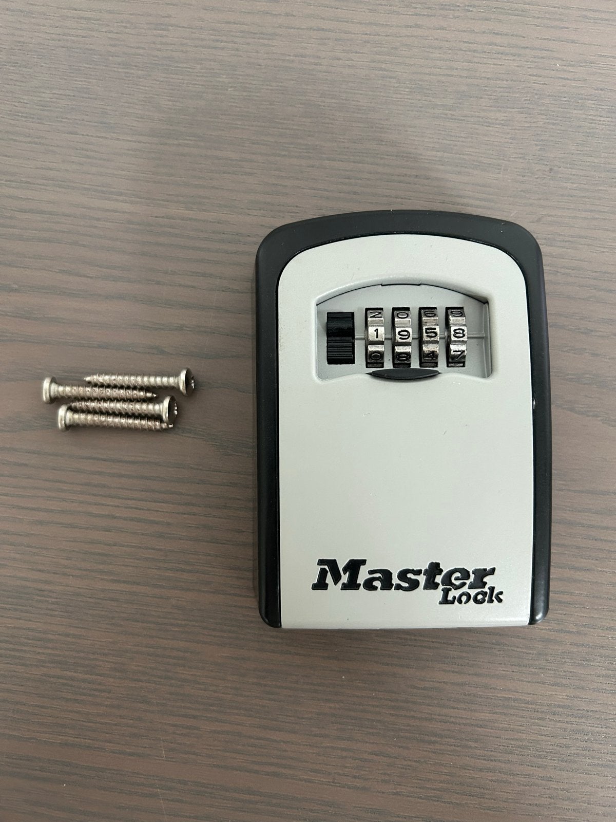 Masterlock sleutelkluis met RVS schroeven, Ophalen of Verzenden, Zo goed als nieuw, Rvs, Slot