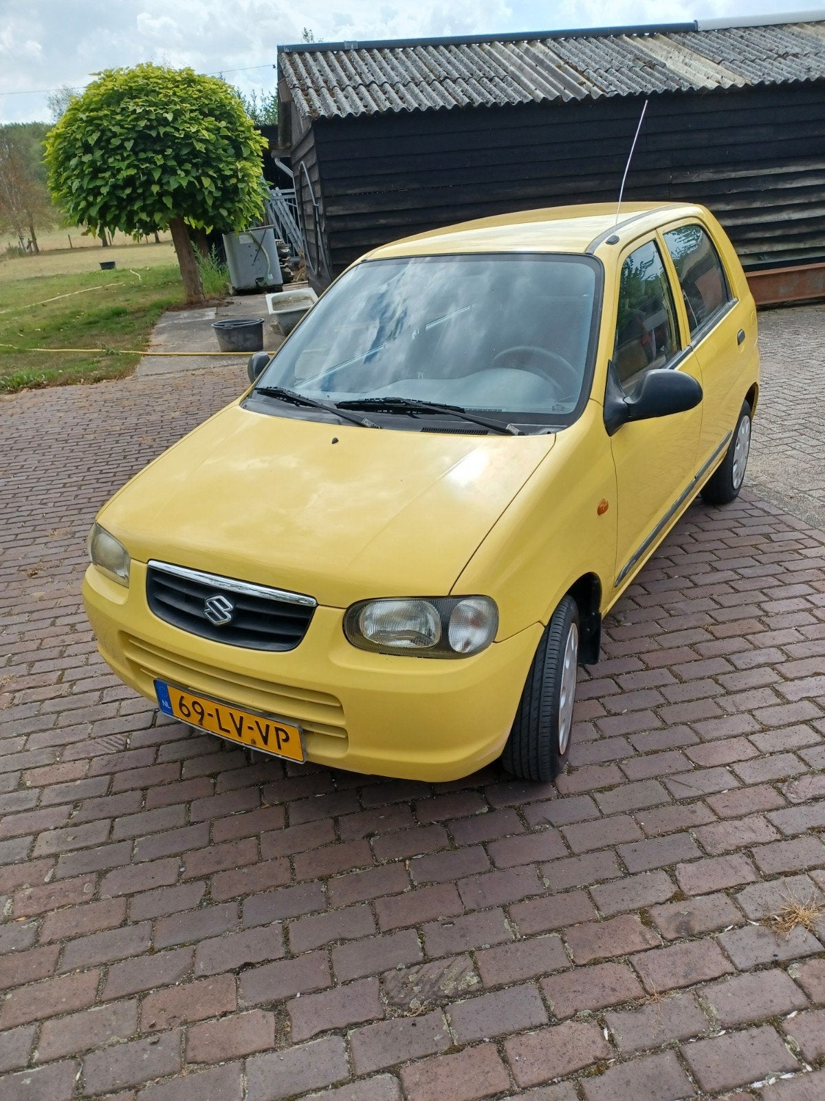 Suzuki Alto 1.1 AUT 2003 Geel, 4 cilinders, 4 stoelen, Particulier, 23 €/maand