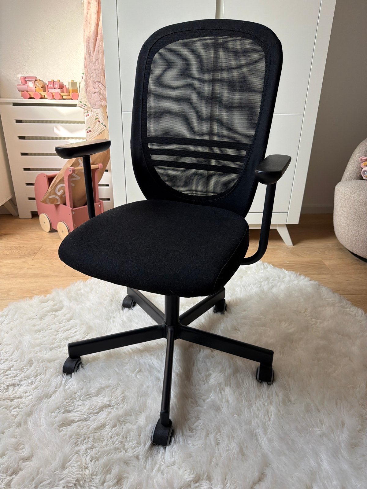 Zwarte ikea flintan  Bureaustoel met Rugleuning, Ophalen, Zwart, Zo goed als nieuw, Bureaustoel