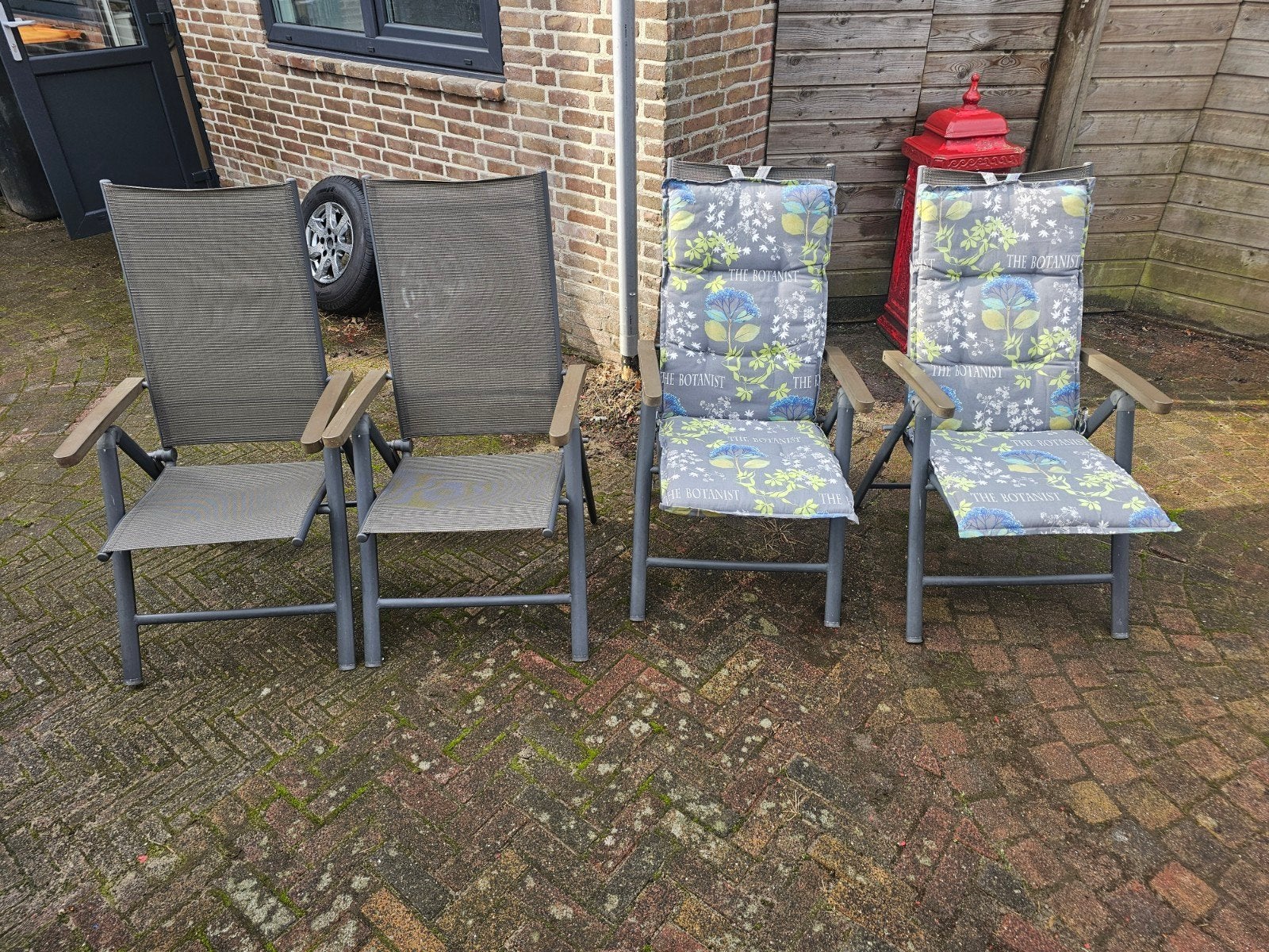 4 Tuinstoelen met kussens - lichtgewicht en inklapbaar, Ophalen, Zo goed als nieuw, Inklapbaar