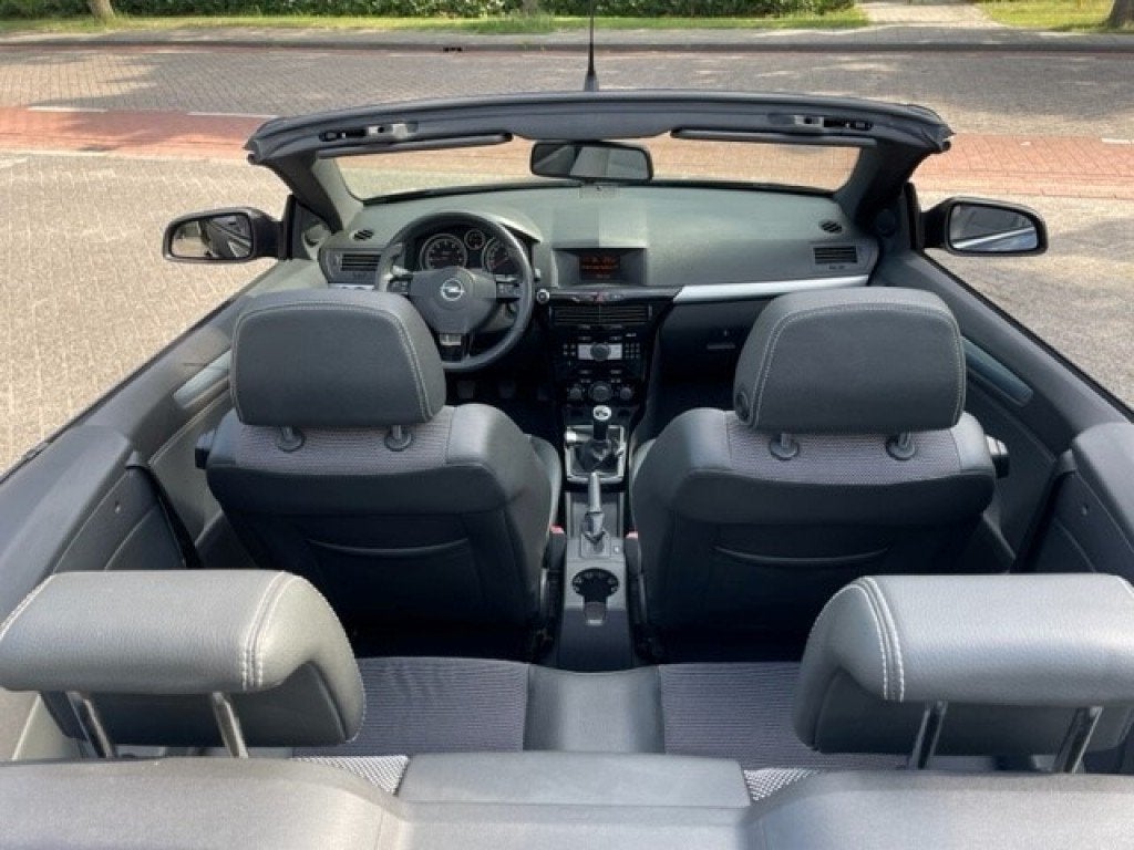 Opel ASTRA TwinTop Cabrio 1.8 Enjoy Airco Cruise Keyless Afn, Gebruikt, Huisgarantie, 4 cilinders, 4 stoelen