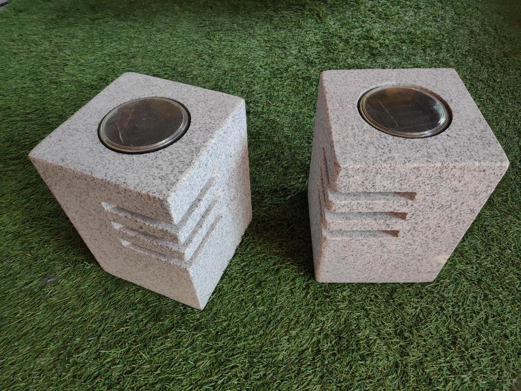 Pakket 11 - Tuin D2 - Set van 2 zware granieten tuinlampen, Ophalen, Minder dan 50 watt, Staande lamp, Nieuw
