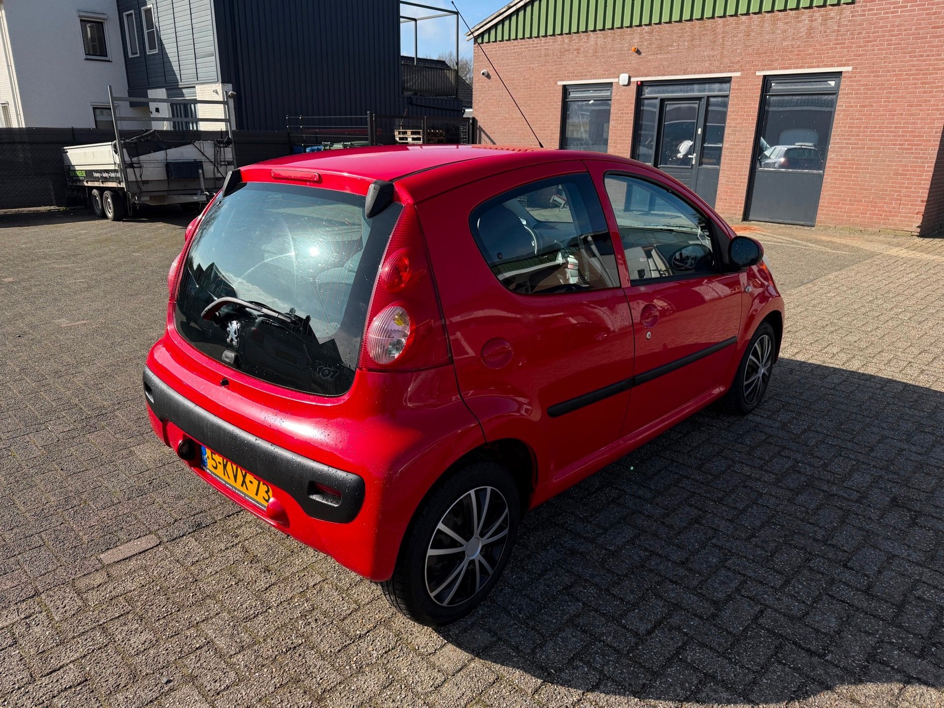 Peugeot 107 1.0 | NWE APK | 120dkm | Airco | 5 Deurs |, Auto's, Voorwielaandrijving, Gebruikt, Elektrische ramen, 4 stoelen