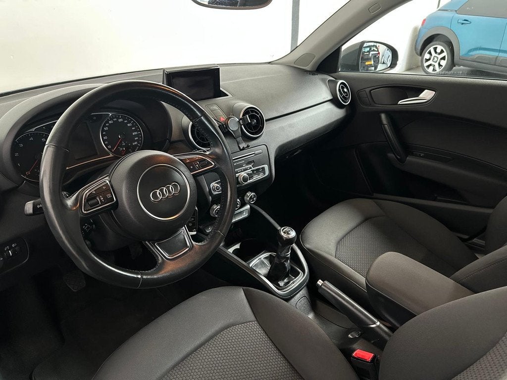 Audi A1 Sportback 1.0 TFSI Sport Pro Line S-Line Nardo!, Voorwielaandrijving, Euro 6, 4 stoelen, Start-stop-systeem