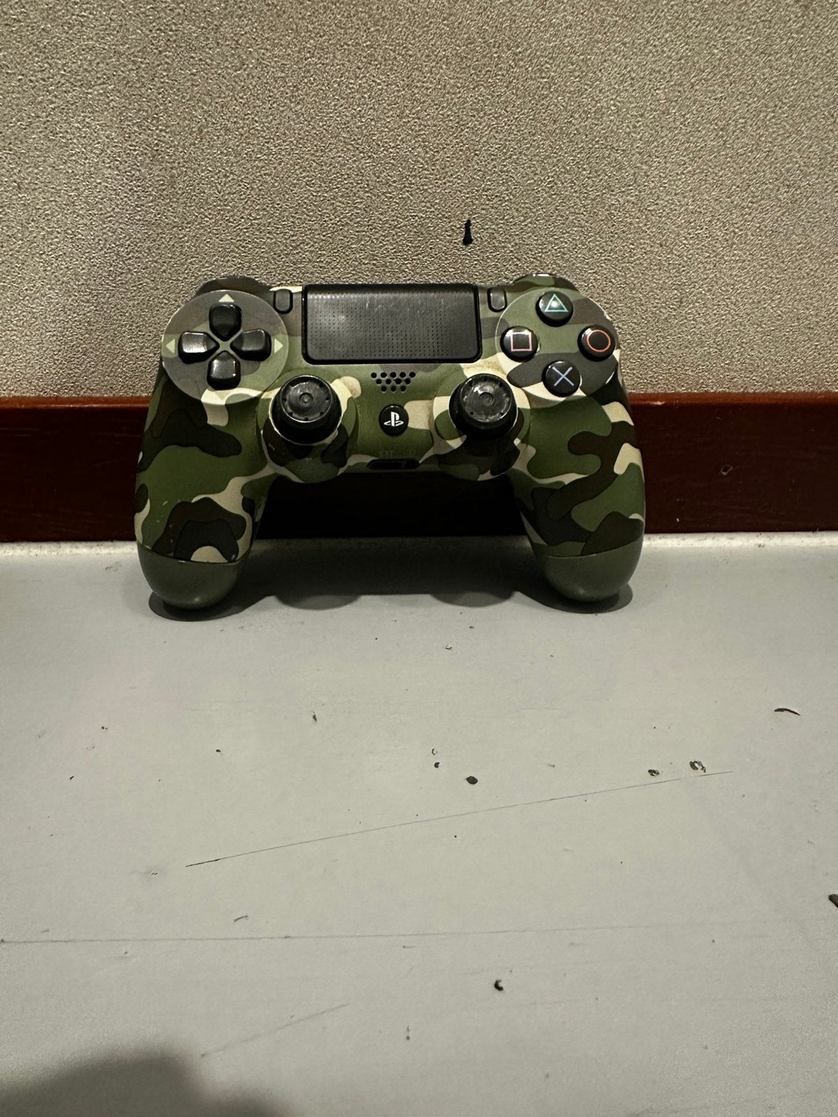 Ps4 controller special edition, Ophalen of Verzenden, Zo goed als nieuw, Zilver, Overige merken