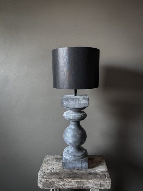 Oude houten baluster lamp grijs ornament authentiek sober, Vintage, Nieuw, Ophalen of Verzenden, Grijs