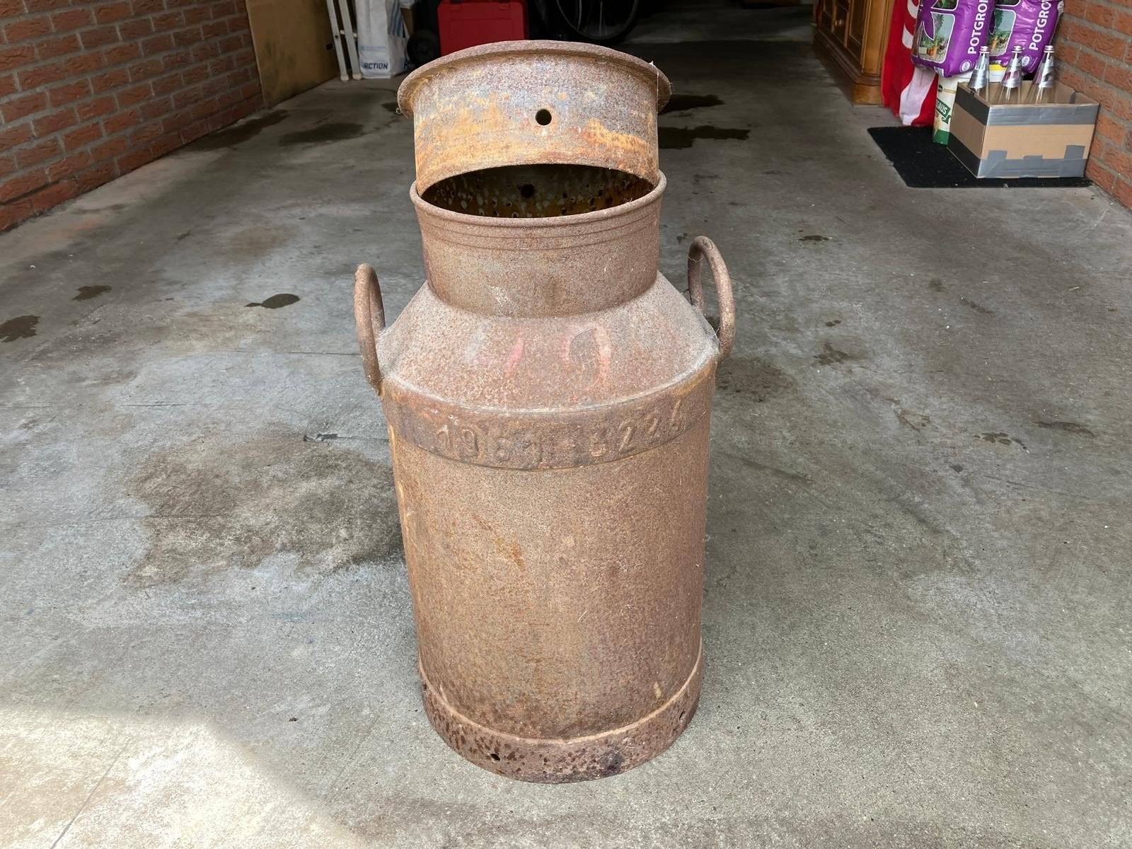 Antieke melkbus - Decoratieve roestige melkkan, Ophalen