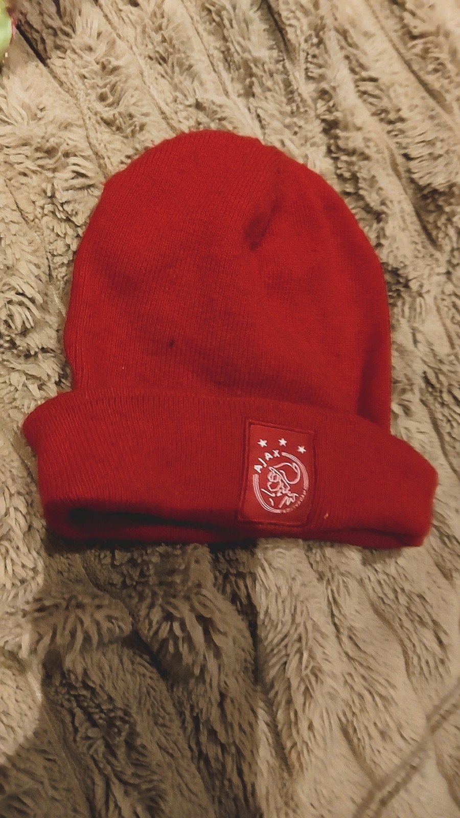 Ajax Muts - Rode Beanie met Clublogo, Ajax, Ophalen of Verzenden, Zo goed als nieuw, Muts