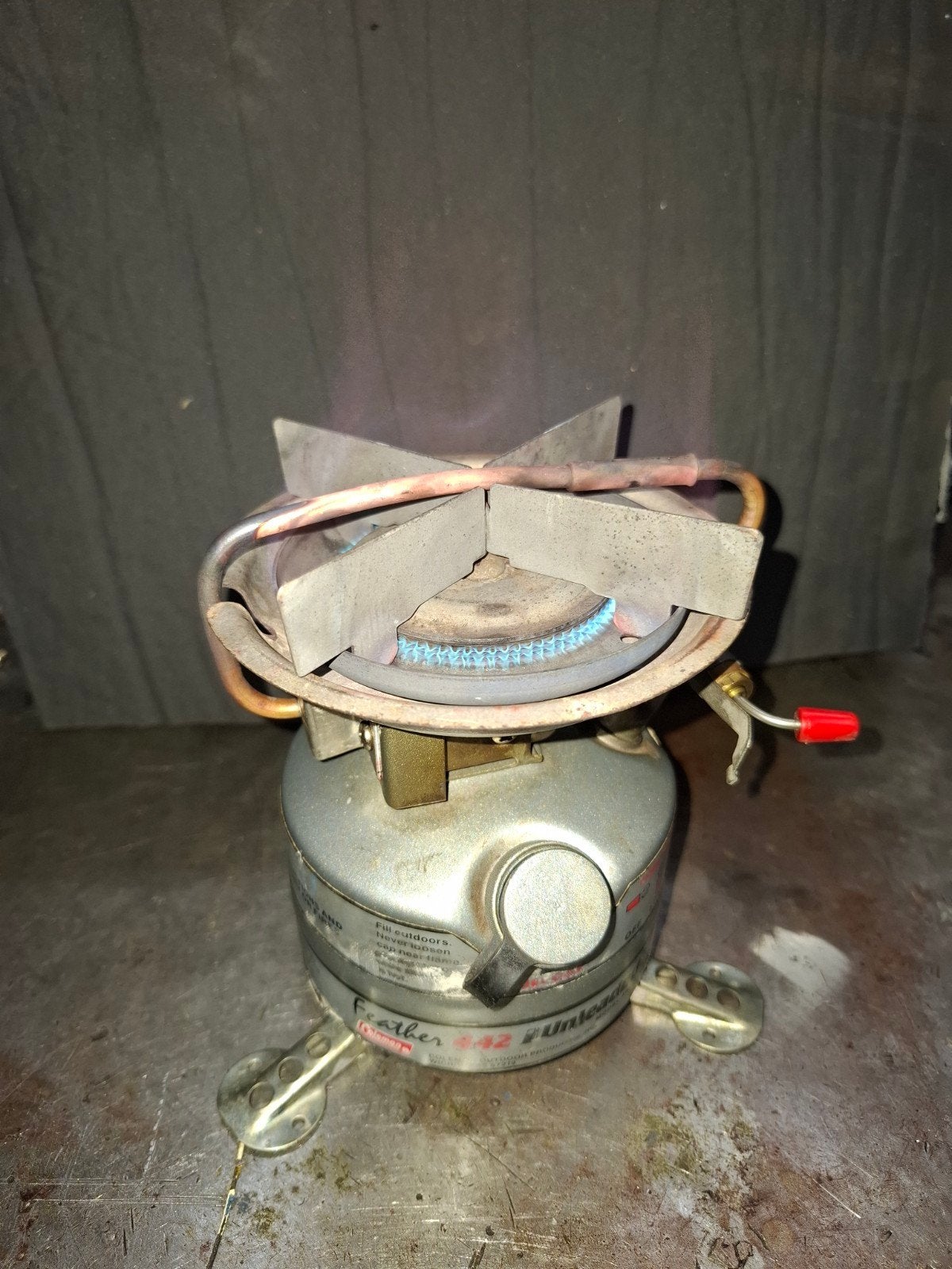 coleman 442 unleaded feather benzinebrander kamperen nood, Ophalen of Verzenden