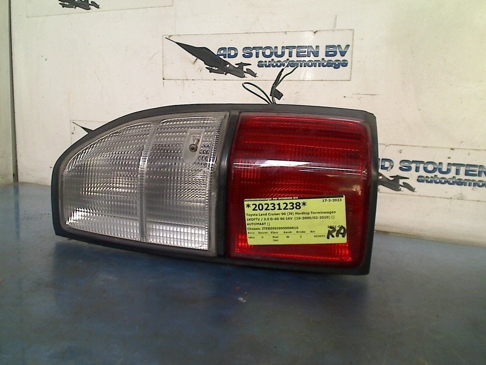 Achterlicht Rechts Toyota Land Cruiser 90 (J9) 2001, Gebruikt, Kundenbetreuung@toyota.de, Toyota-Allee 2, Köln 50858, , Duitsland