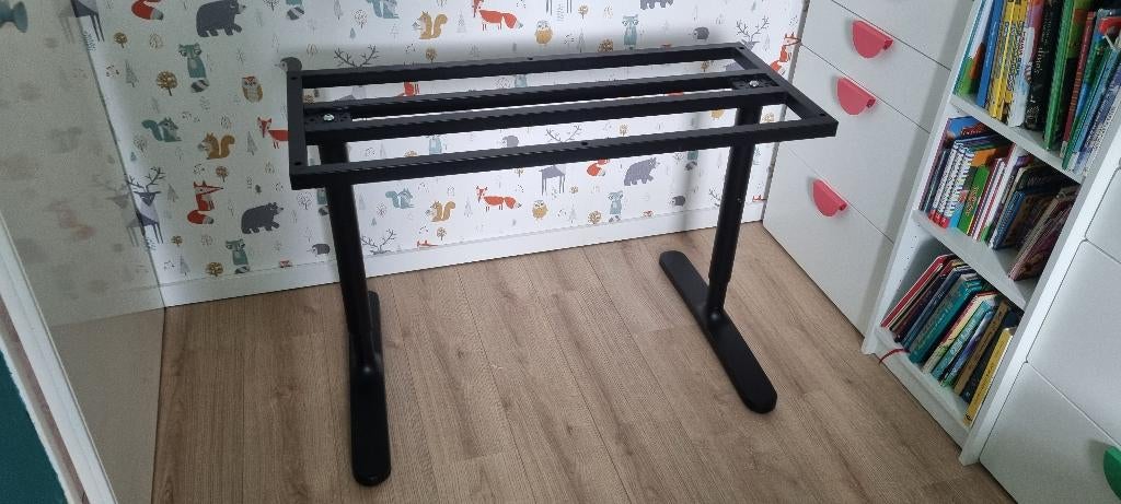 IKEA Bekant bureau 160x80 cm zwart (Onderstel), Ophalen, 160 cm, Metaal, Zo goed als nieuw