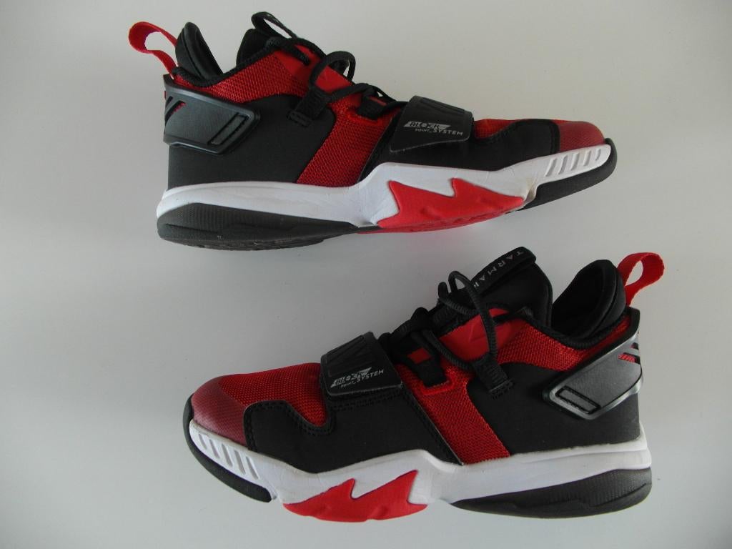 Basketbalschoenen. Decathlon Tarmak. Maat 36, Kinderen en Baby's, Kinderkleding | Schoenen en Sokken, Decathlon, Ophalen of Verzenden