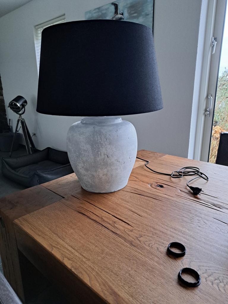 GROTE  ZWARE KRUIK LAMP MET NIEUWE ZWARTE KAP, Huis en Inrichting, Lampen | Tafellampen, Ophalen, Overige materialen, Vintage stoer industrieel landelijk