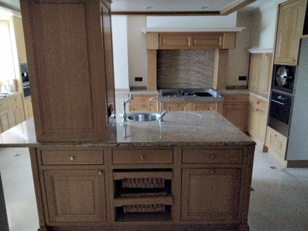 Eikenhouten keuken met exclusieve miele apparatuur, Ophalen, Gebruikt, Bruin, Hoekkeuken