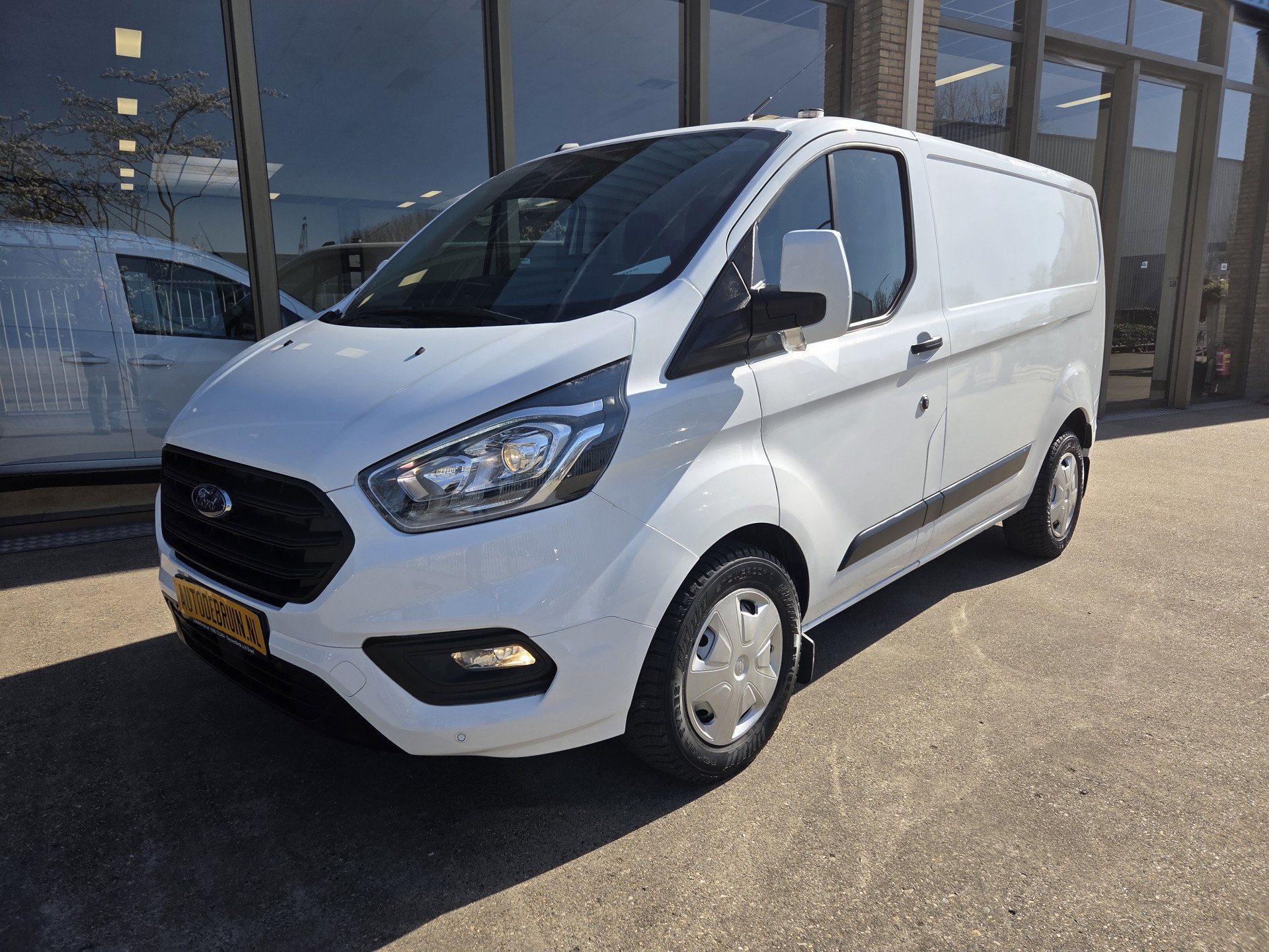 Ford Transit Custom 2.0 TDCI Automaat Trend Airco Cruisecont, Auto's, Stof, 4 cilinders, 2000 kg, Wit