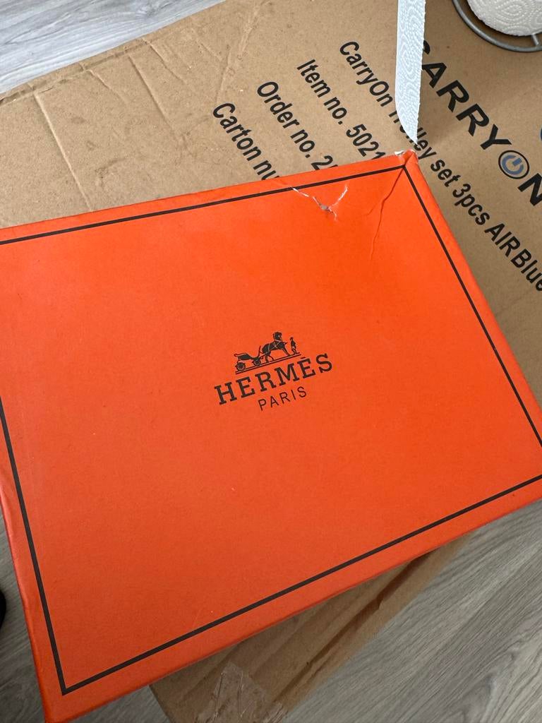 Hermes heren slippers - Maat 44 (valt als 42), Kleding | Heren, Schoenen, Ophalen of Verzenden, Nieuw, Zwart, Slippers
