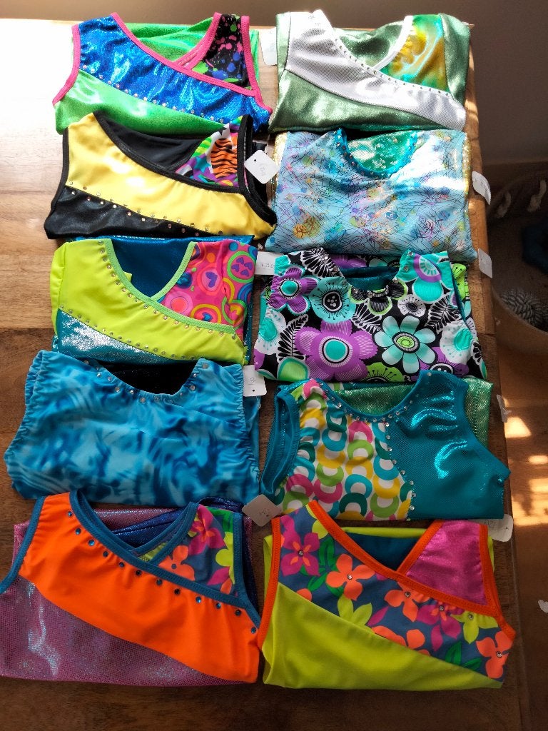 Turnpakje/ turnpakjes maat 128 SALE nu 9,50 per setje (3), Kindermaat 122 t/m 140, Ophalen of Verzenden, Nieuw, Turnpak(je)