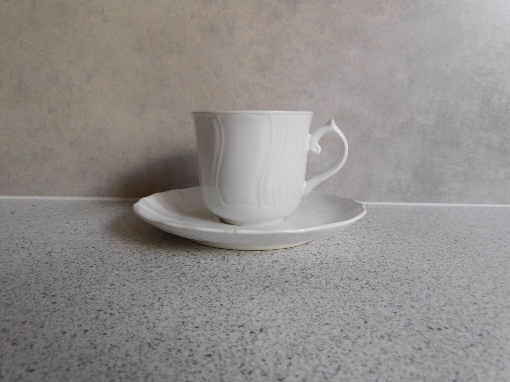 Kop en schotel Diamant Villeroy & Boch, Ophalen of Verzenden, Zo goed als nieuw, Porselein, Kop en/of schotel
