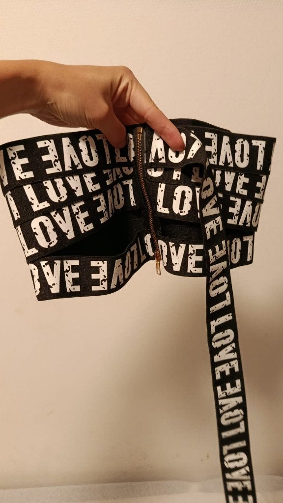 Zwarte tailleriem met 'LOVE' opdruk, Kleding | Dames, 5 cm of meer, Minder dan 80 cm, Zwart, Tailleriem