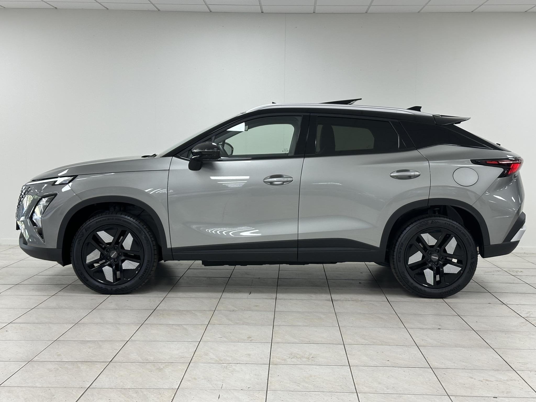 Omoda 5 1.5 T-GDi SHS-H Premium Hybrid, Auto's, Gebruikt, 4 cilinders, 2 kWh, Origineel Nederlands
