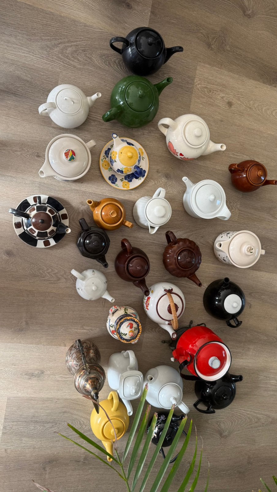 Grote Verzameling Vintage & Retro Theepotten (20+ stuks), Antiek en Kunst, Antiek | Servies compleet, Ophalen