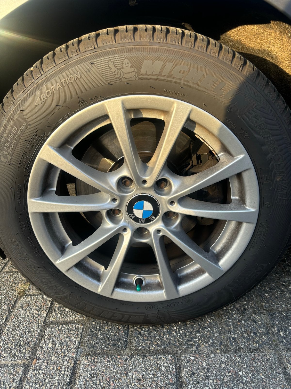 Michelin CrossClimate All Season banden op BMW velgen, Ophalen, Gebruikt, 16 inch, Banden en Velgen
