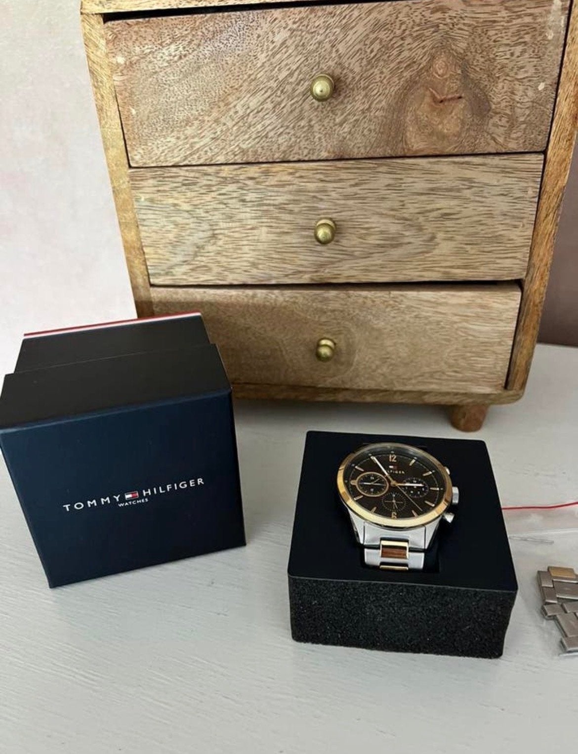 Tommy Hilfiger Herenhorloge - Goud/Zilverkleurig, Staal, Polshorloge, Zo goed als nieuw, Ophalen