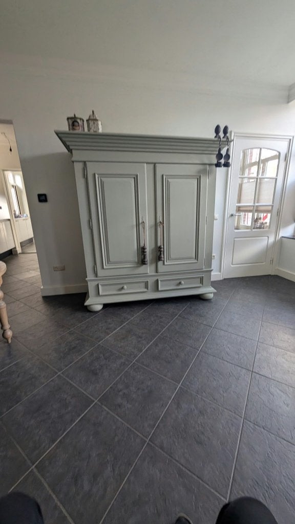 Eiken houten kast, Ophalen