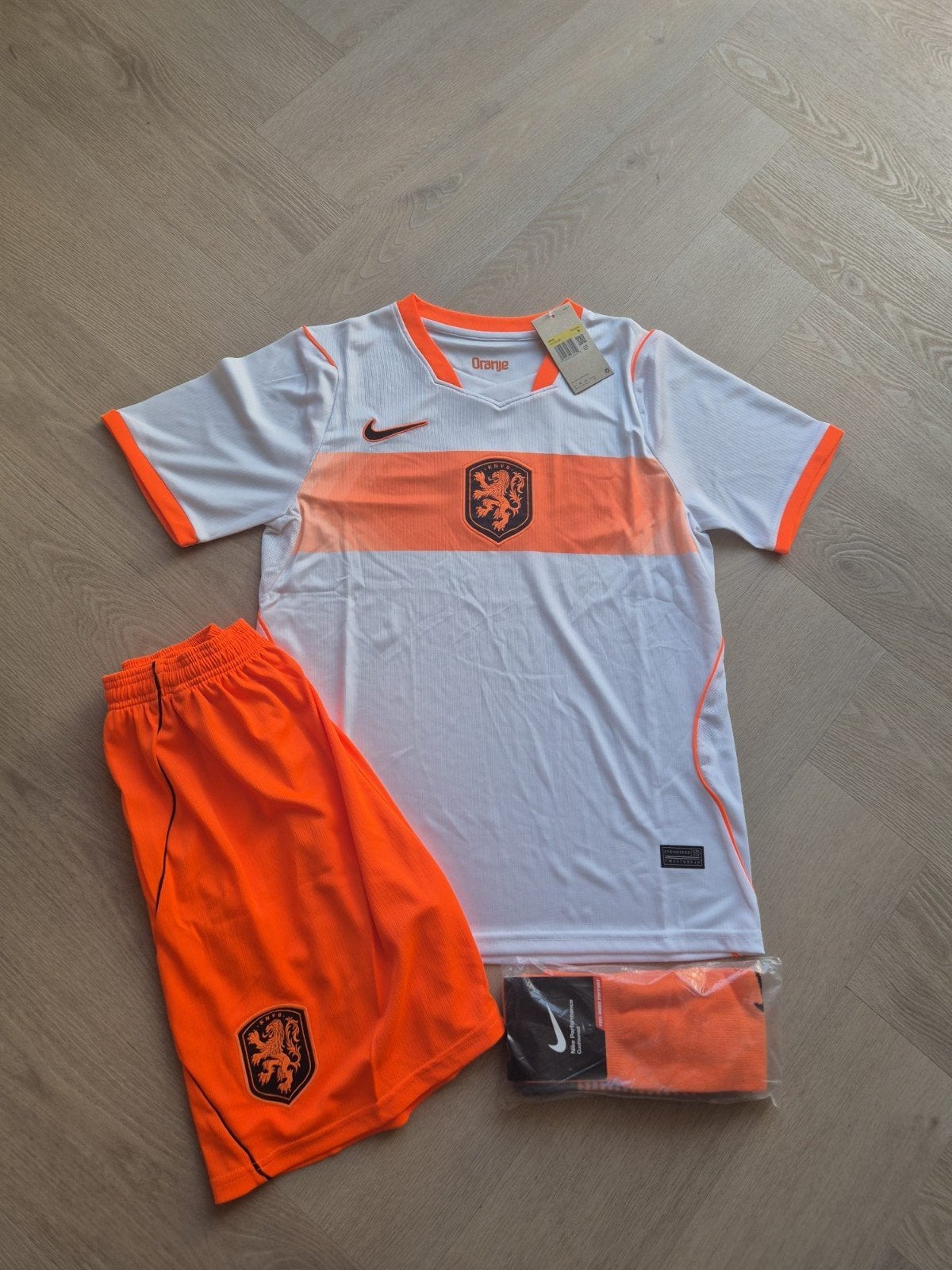 Oranje KNVB Voetbaltenue Maat S (Shirt, Broekje, Sokken), Maat S, Ophalen of Verzenden, Nieuw, Set