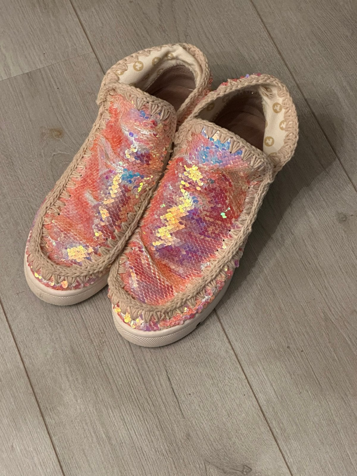 Mou eskimo sneakers, Ophalen of Verzenden, Zo goed als nieuw, Maat 42/44 (L), Carnaval
