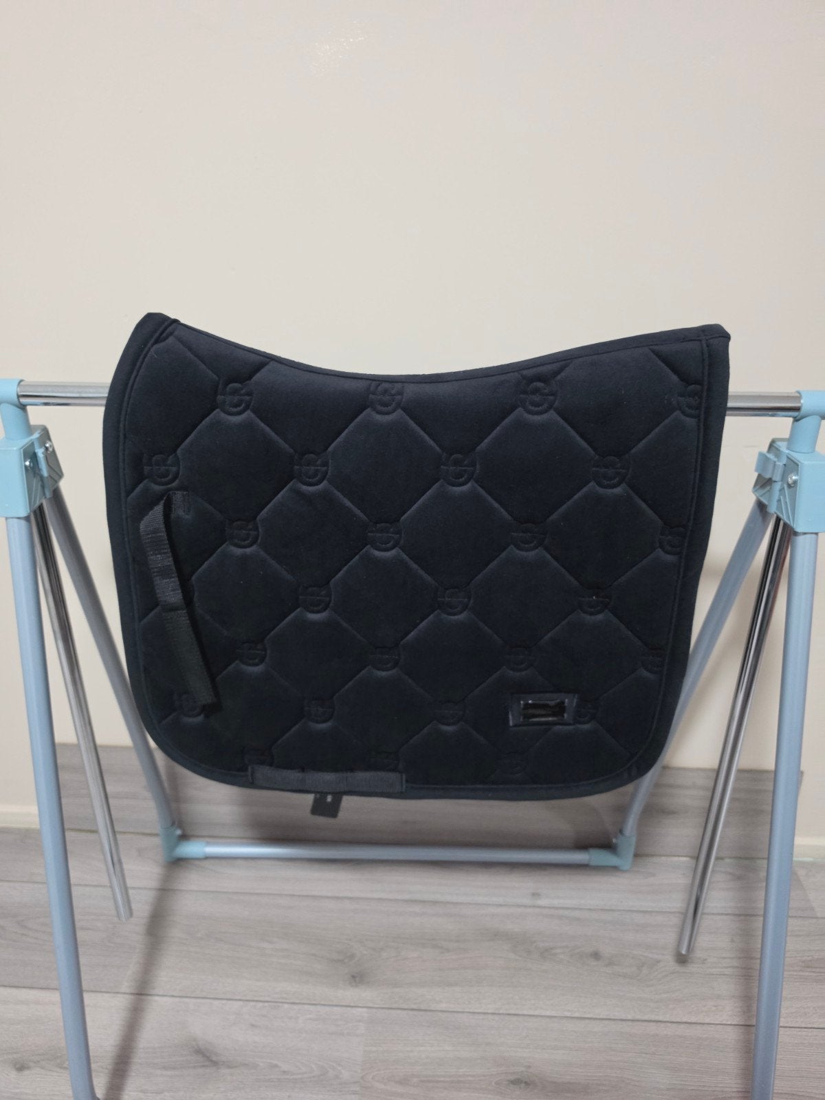 Equestrian Stockholm Zadeldekje zwart velvet, Ophalen of Verzenden, Nieuw