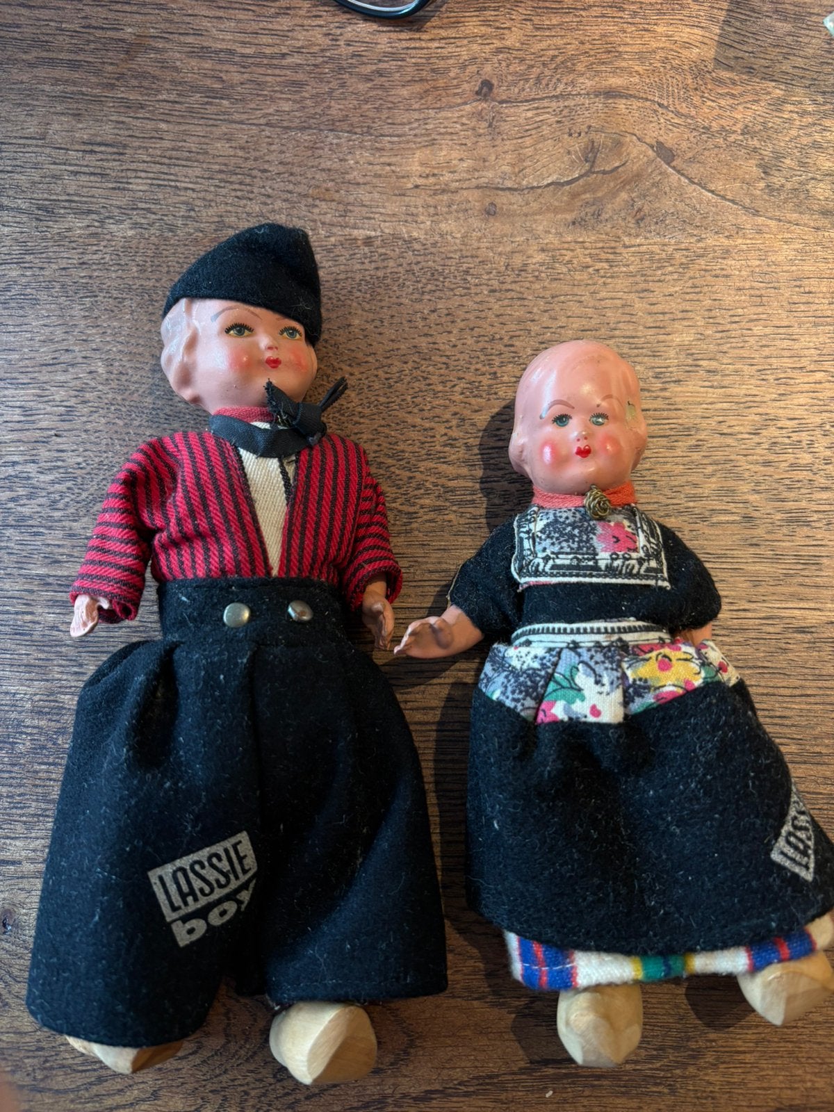 Twee vintage poppen in Volendammer klederdracht, jaren 50/60, Ophalen of Verzenden