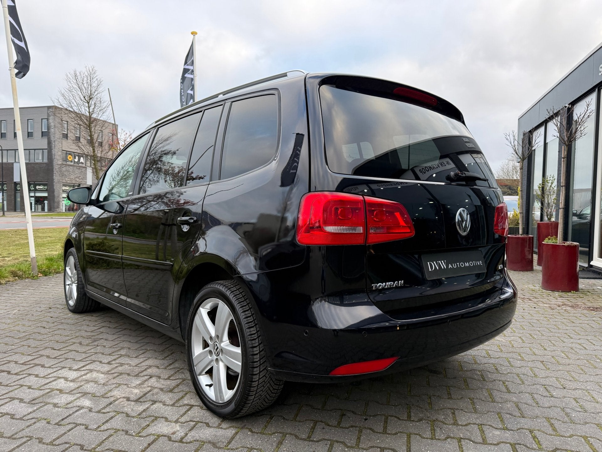 Volkswagen TOURAN 1.4 TSI Comfortline 7 persoon, Auto's, Voorwielaandrijving, Euro 5, Gebruikt, Zwart