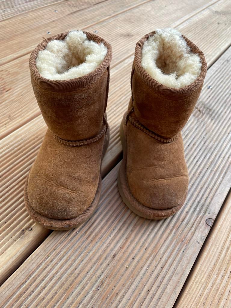 Uggs Laarzen - Bruin, Maat 22,5, Gebruikt, Jongen of Meisje, Ophalen of Verzenden, Laarzen