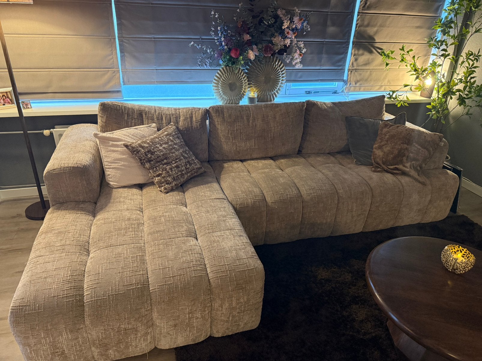 Loungebank Woonsquare Vogue – Taupe – 278 cm – 1 jaar oud, Ophalen, 250 tot 300 cm, Hoekbank, Zo goed als nieuw