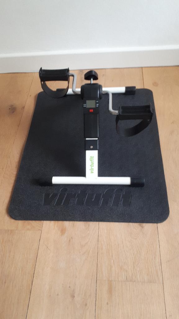 ZGAN: hometrainer / stoelfiets - klein, stevig, inklapbaar, Sport en Fitness, Fitnessmaterialen, Ophalen of Verzenden, Zo goed als nieuw