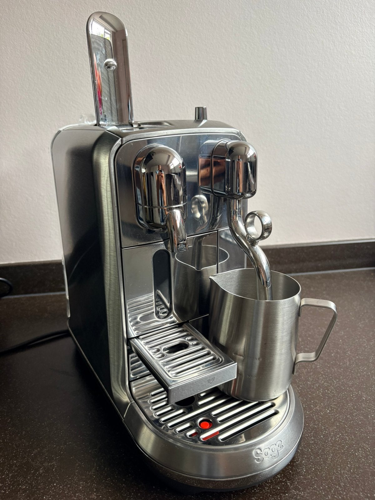 Nespresso Creatista Plus, Espresso apparaat, Ophalen of Verzenden, Zo goed als nieuw, 1 kopje