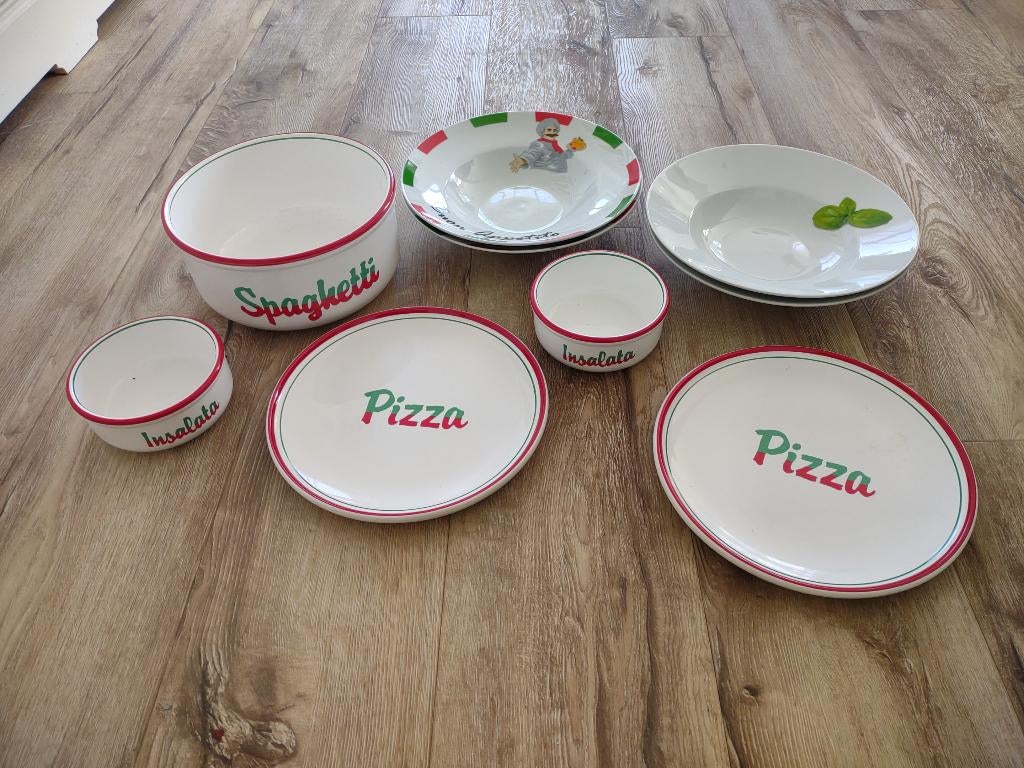 Prachtig compleet pasta en pizza servies, Italiaans servies., Overige materialen, Onb, Ophalen of Verzenden, Onb