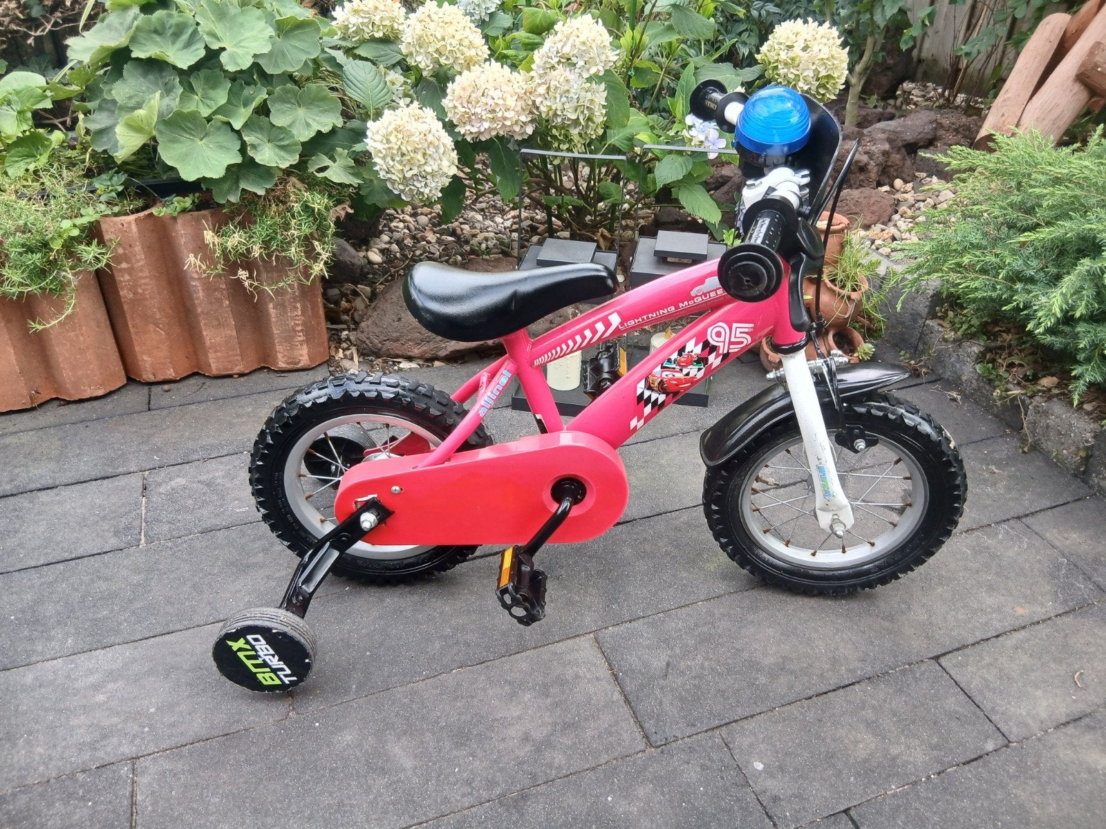 Disney Cars Lightning McQueen kinderfiets 12 inch zijwieltje, Ophalen, Terugtraprem, Gebruikt, Minder dan 16 inch